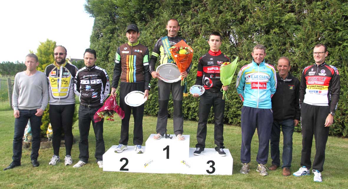 Podium Chpt Sarthe Pass'cyclisme D2 11 05 2014